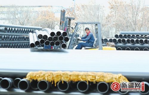 春耕時節(jié)農(nóng)資企業(yè)生產(chǎn)忙，技術(shù)開發(fā)驅(qū)動農(nóng)業(yè)轉(zhuǎn)型升級